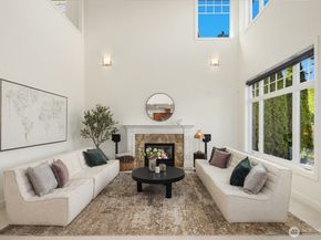 9750 SE 5th Street, Bellevue WA 98004