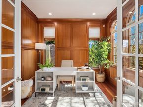 9750 SE 5th Street, Bellevue WA 98004