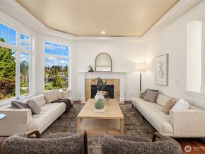 9750 SE 5th Street, Bellevue WA 98004