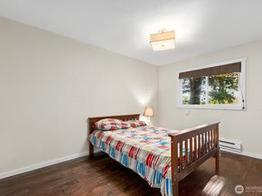 8032 SW Hawthorne Lane, Vashon WA 98070