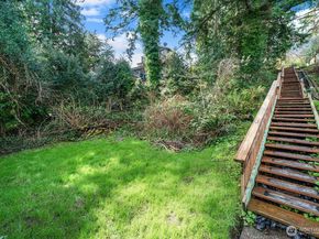 8032 SW Hawthorne Lane, Vashon WA 98070