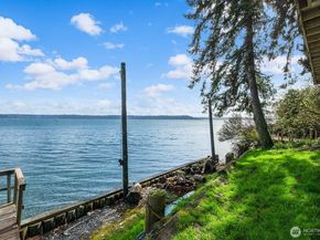 8032 SW Hawthorne Lane, Vashon WA 98070