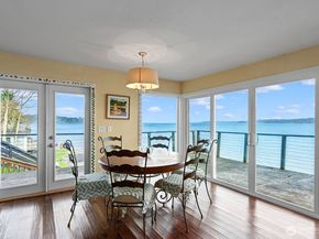 8032 SW Hawthorne Lane, Vashon WA 98070