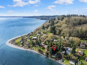 8032 SW Hawthorne Lane, Vashon WA 98070