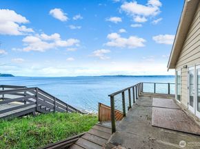 8032 SW Hawthorne Lane, Vashon WA 98070