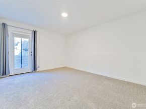 10001 Kings Landing Avenue NW, Bremerton WA 98311