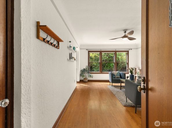 1623 Taylor Avenue N 204, Seattle WA 98109