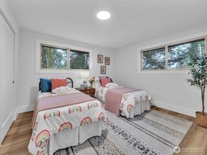 13046 15th Avenue NE, Seattle WA 98125