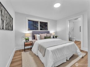 13046 15th Avenue NE, Seattle WA 98125