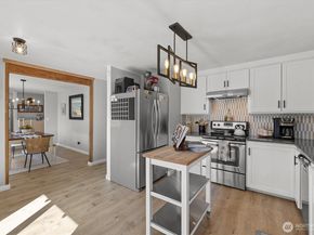 17429 17th Avenue W, Lynnwood WA 98037