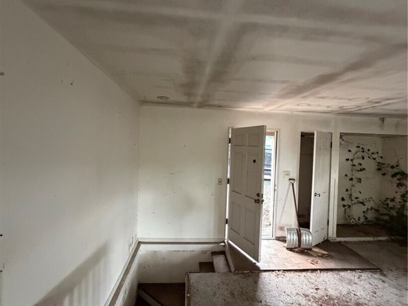 4617 Lake Washington Boulevard NE, Kirkland WA 98033