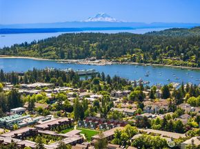 204 Shepard Way NW, Bainbridge Island WA 98110