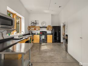 204 Shepard Way NW, Bainbridge Island WA 98110