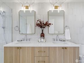 2010 Fairview Avenue E B, Seattle WA 98102