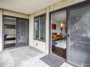135 N 46th Street 101, Seattle WA 98103