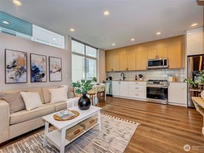 1605 S Washington Street F, Seattle WA 98144