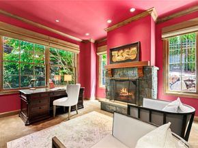 435 8th Avenue W, Kirkland WA 98033