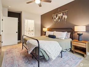 14598 Westminster Way N 107, Shoreline WA 98133