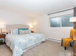 12040 100th Avenue NE J102, Kirkland WA 98034
