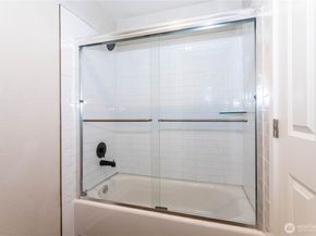 12040 100th Avenue NE J102, Kirkland WA 98034