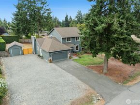 1132 Crawford Rd, Lynnwood WA 98036