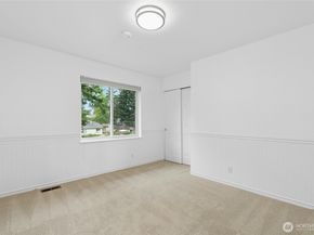 1132 Crawford Rd, Lynnwood WA 98036