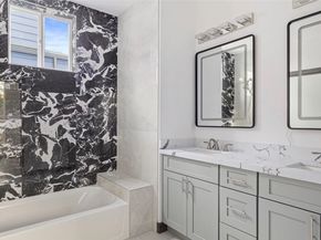 8612 42nd Avenue S B, Seattle WA 98118