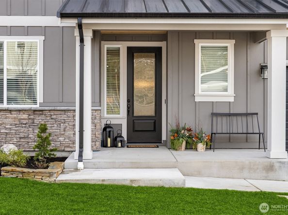 18581 Sawgrass Drive NE, Poulsbo WA 98370