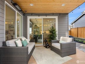 18581 Sawgrass Drive NE, Poulsbo WA 98370