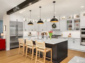 18581 Sawgrass Drive NE, Poulsbo WA 98370