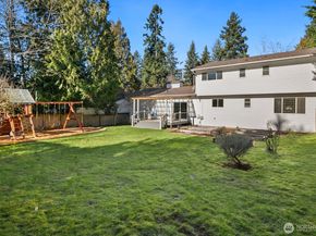 7037 NE 137th Street, Kirkland WA 98034