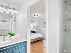 7037 NE 137th Street, Kirkland WA 98034