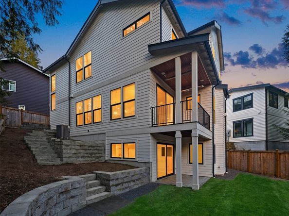 12105 NE 105th Street, Kirkland WA 98033