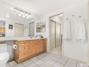 1525 NW 57th Street 302, Seattle WA 98107