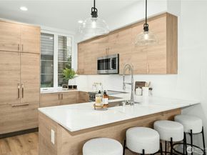 116 B 2nd Street S B, Kirkland WA 98033