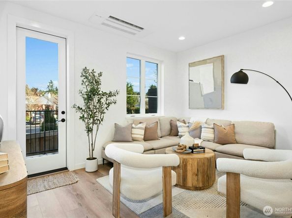 116 B 2nd Street S B, Kirkland WA 98033