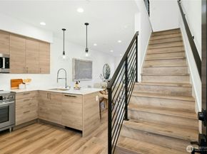 116 B 2nd Street S B, Kirkland WA 98033