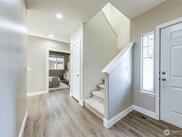 2712 153rd Street SW, Lynnwood WA 98087