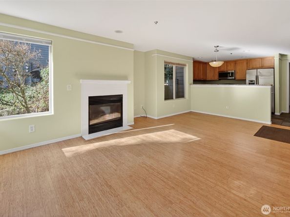 15345 Sunwood Boulevard D104, Tukwila WA 98188