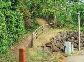 15345 Sunwood Boulevard D104, Tukwila WA 98188