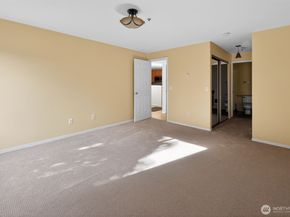 15345 Sunwood Boulevard D104, Tukwila WA 98188