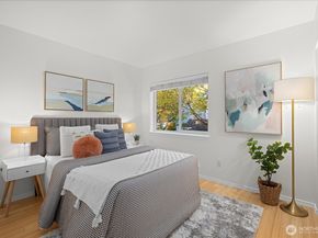 18003 NE 93rd Court 3, Redmond WA 98052