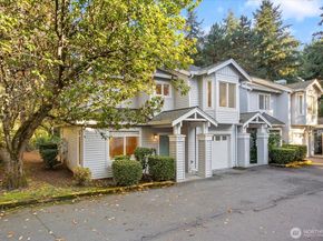 18003 NE 93rd Court 3, Redmond WA 98052