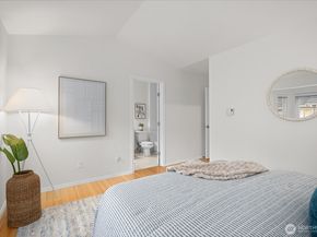 18003 NE 93rd Court 3, Redmond WA 98052