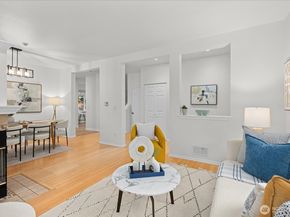 18003 NE 93rd Court 3, Redmond WA 98052