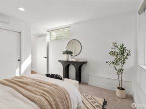 4521 Sunnyside Avenue N A, Seattle WA 98103