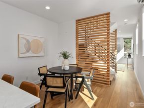 4521 Sunnyside Avenue N A, Seattle WA 98103