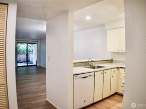 25120 98th Place S A105, Kent WA 98030