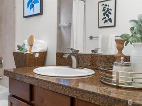 1111 Kirkland Avenue 3A, Kirkland WA 98033