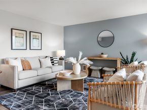 1111 Kirkland Avenue 3A, Kirkland WA 98033